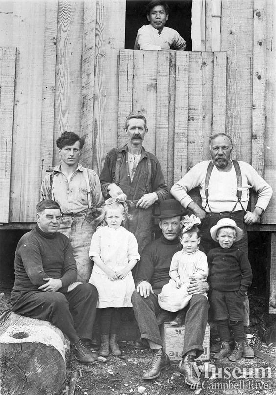 Crew at Hastings Co. operations in Granite Bay, Quadra Island