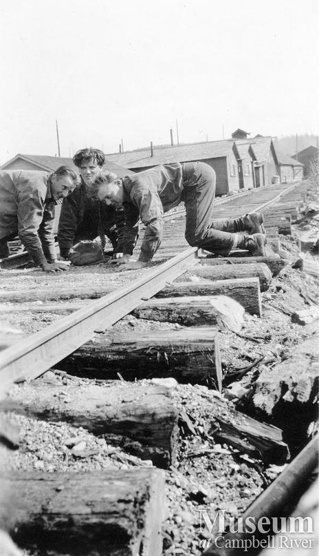 Loggers looking for a lost quarter