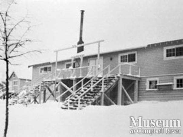 Bloedel, Stewart and Welch Camp 5 at Brewster Lake
