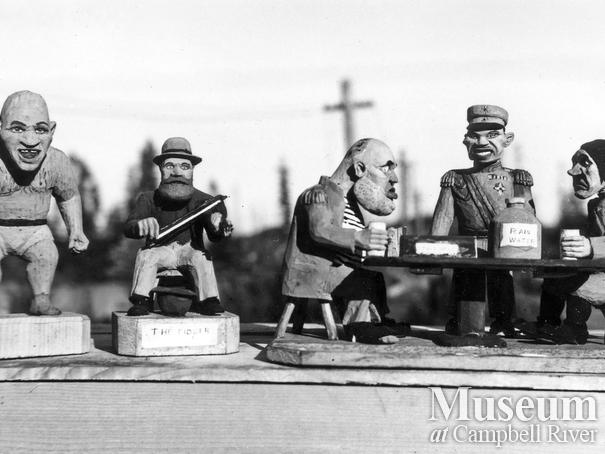 Carvings made by saw filer Oscar Hillgren