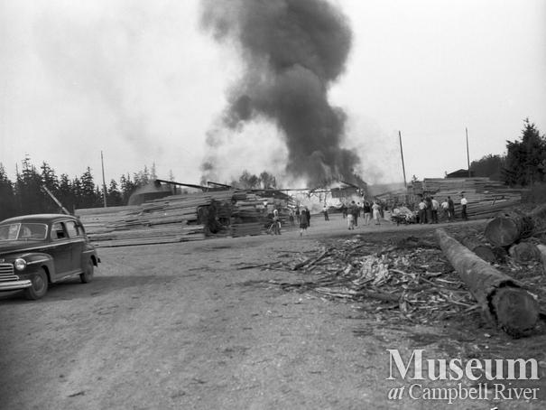 Fire at Beecher Lake Lumber Co. sawmill