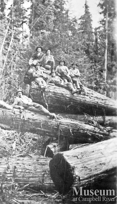 Bendickson Logging's rigging crew