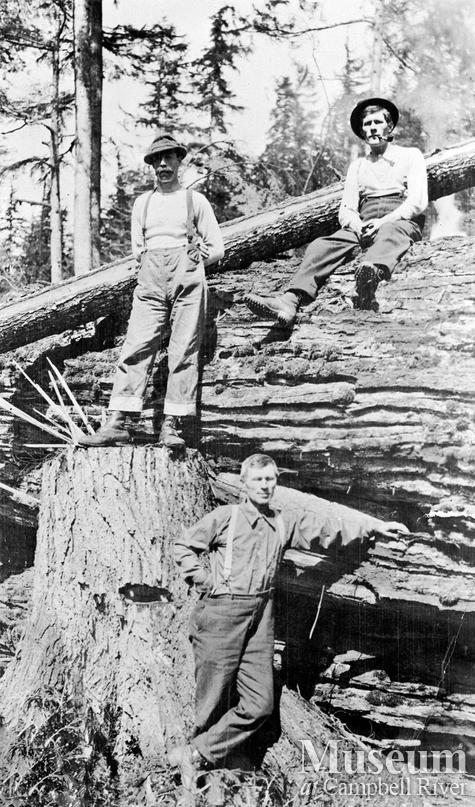 Bendickson Logging crew members