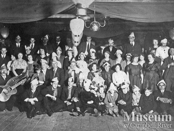 Brown and Kirkland crew and their families at Elk Bay
