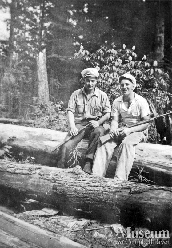 Loggers from Byles and Groves logging