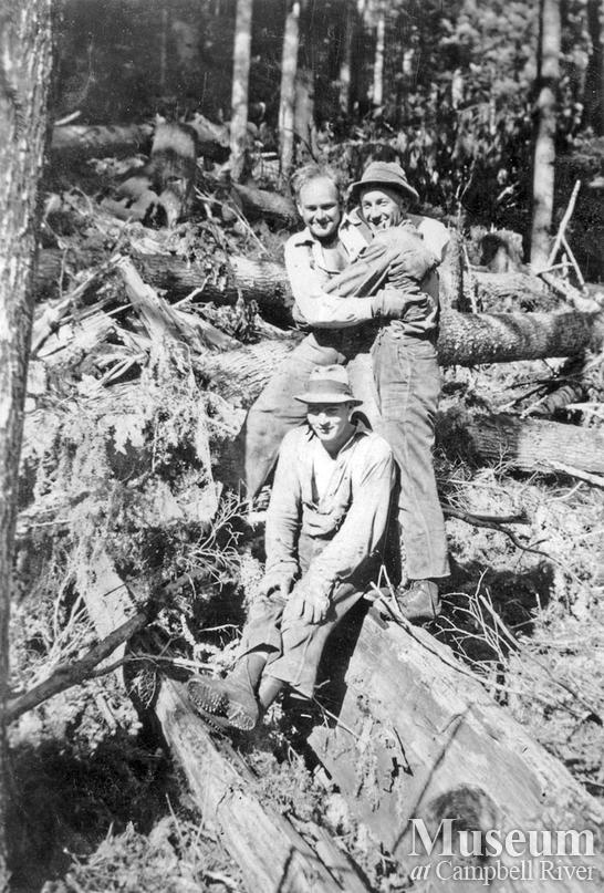 Byles and Groves crew at Port Neville