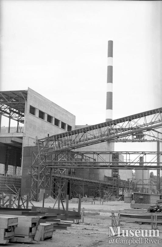 Constructing the Elk Falls Mill