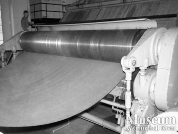 Paper machines at Elk Falls Mill