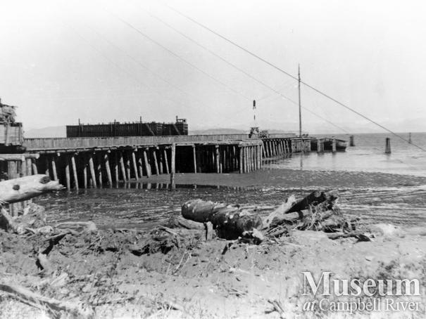 View of wharf at Oyster Bay