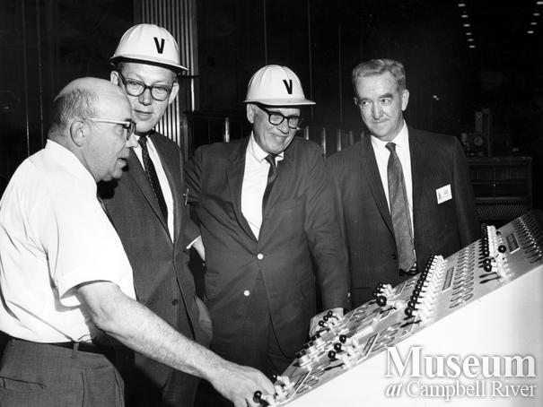 Elk Falls Mill officials, Campbell River