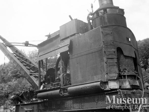 Steam crane operated by Harvey Jorgensen